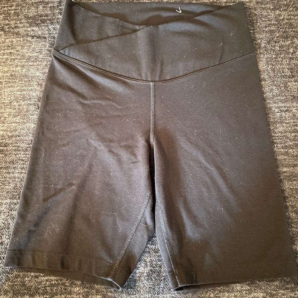 Old navy black bike shorts size medium